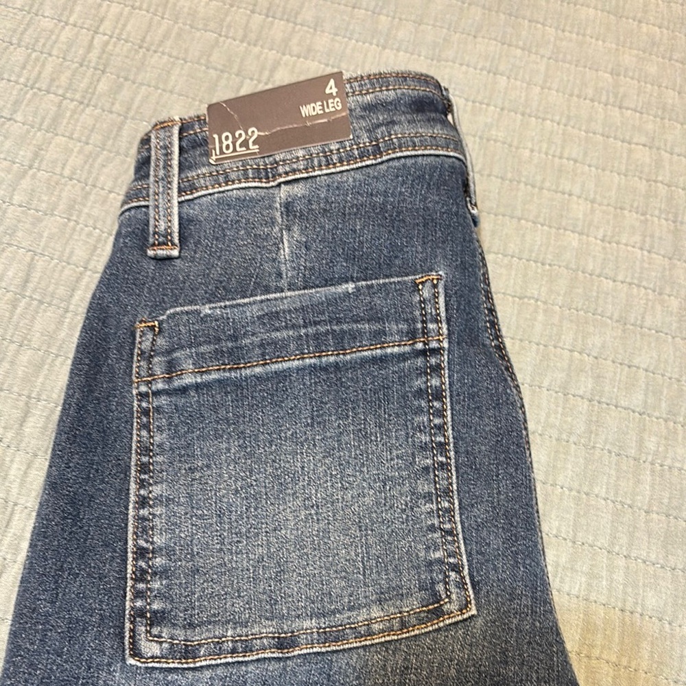 1822 Denim Women's Blue Ankle & Cropped Jeans